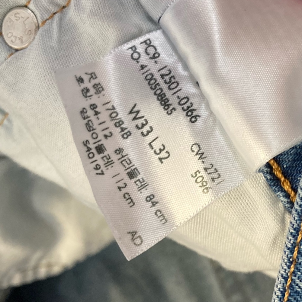 Levi’s 501 Original Women’s Jeans in Medium Wash - Picture 6 of 6